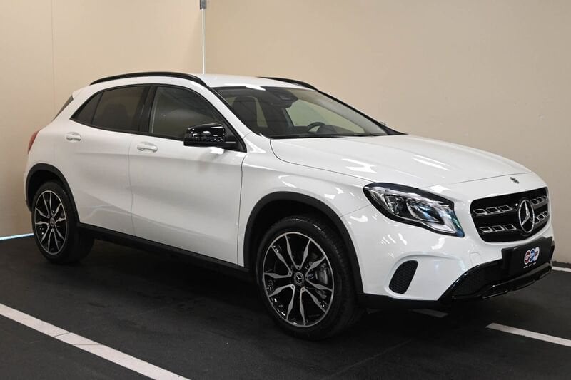 Mercedes-Benz GLA 180 d Sport - Concessionario auto nuove usate autonoleggio Arezzo