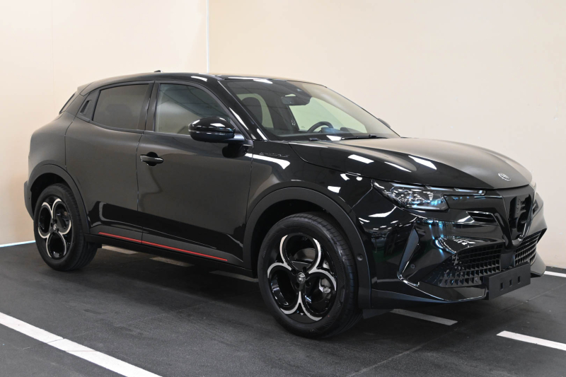Alfa Romeo Junior 1.2 136 CV Hybrid eDCT6 Speciale - Concessionario auto nuove usate autonoleggio Arezzo