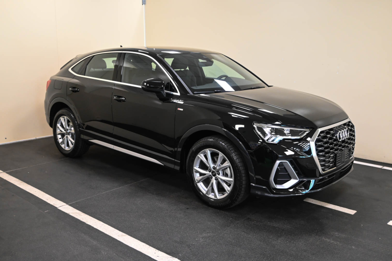 Audi Q3 SPB 35 TDI S tronic S line edition - Concessionario auto nuove usate autonoleggio Arezzo