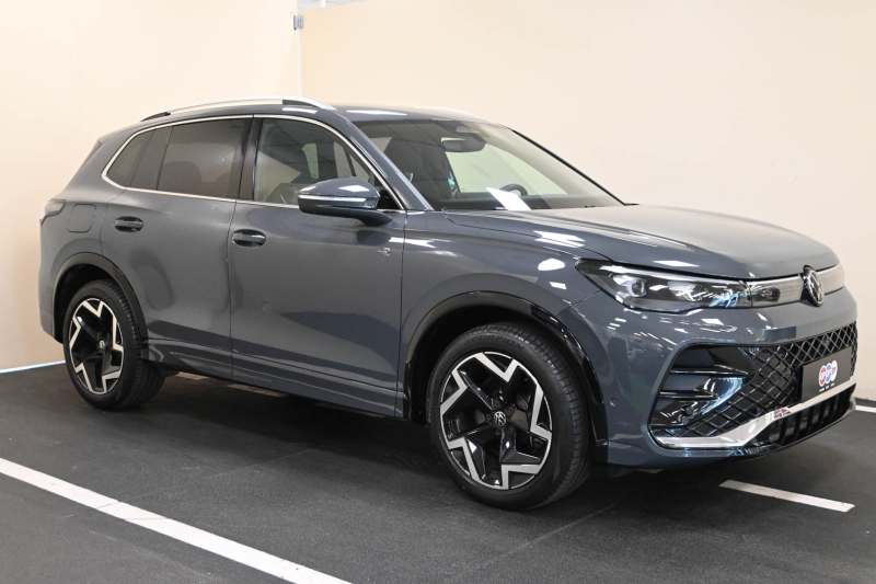 Volkswagen Tiguan 2.0 TDI 150 CV EVO SCR DSG R-Line - Concessionario auto nuove usate autonoleggio Arezzo
