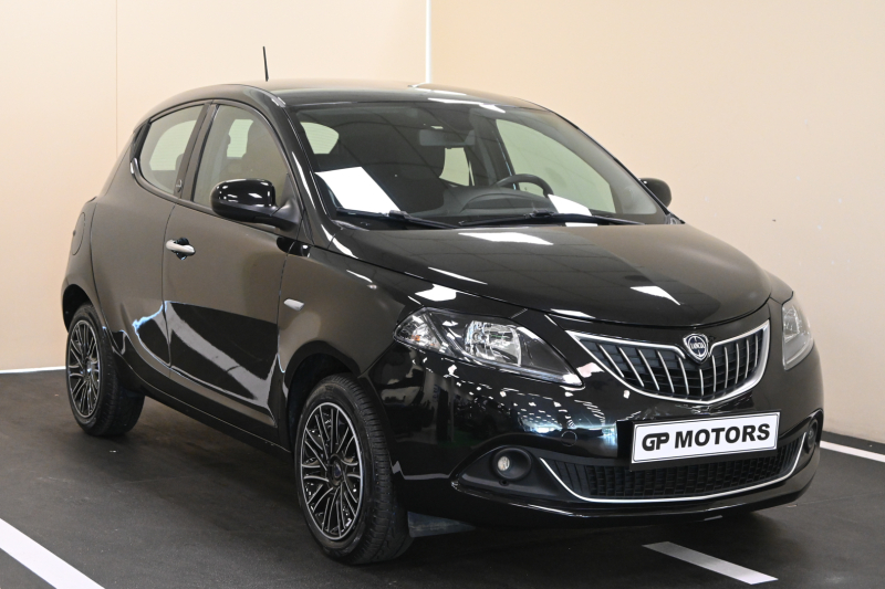 LANCIA Ypsilon 3ª serie Ypsilon 1.0 FireFly 5 porte S&S Hybrid Ecochic Gold - Concessionario auto nuove usate autonoleggio Arezzo