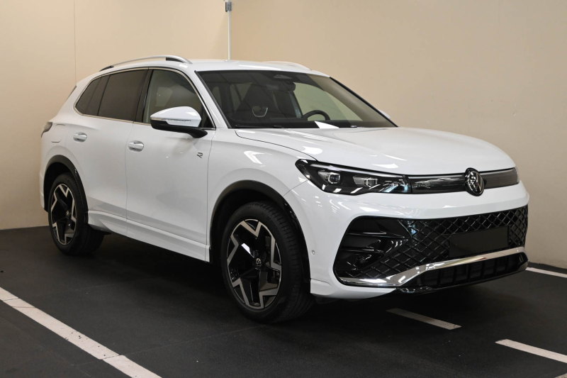 Volkswagen Tiguan 1.5 eTSI 150 CV EVO ACT DSG R-Line - Concessionario auto nuove usate autonoleggio Arezzo