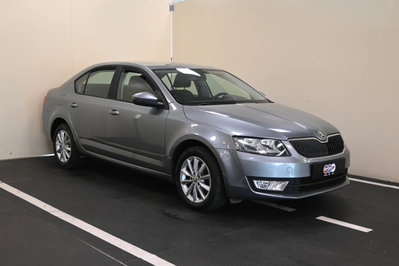 Skoda Octavia 1.6 TDI CR 105 CV Ambition - Concessionario auto nuove usate autonoleggio Arezzo