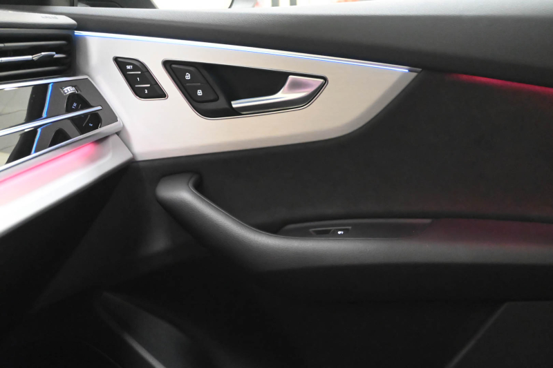 Jaguar E-Pace 2.0 AWD aut. - Concessionario auto nuove usate autonoleggio Arezzo