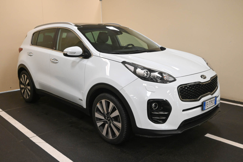 KIA Sportage 2.0 CRDI AWD Rebel - Concessionario auto nuove usate autonoleggio Arezzo