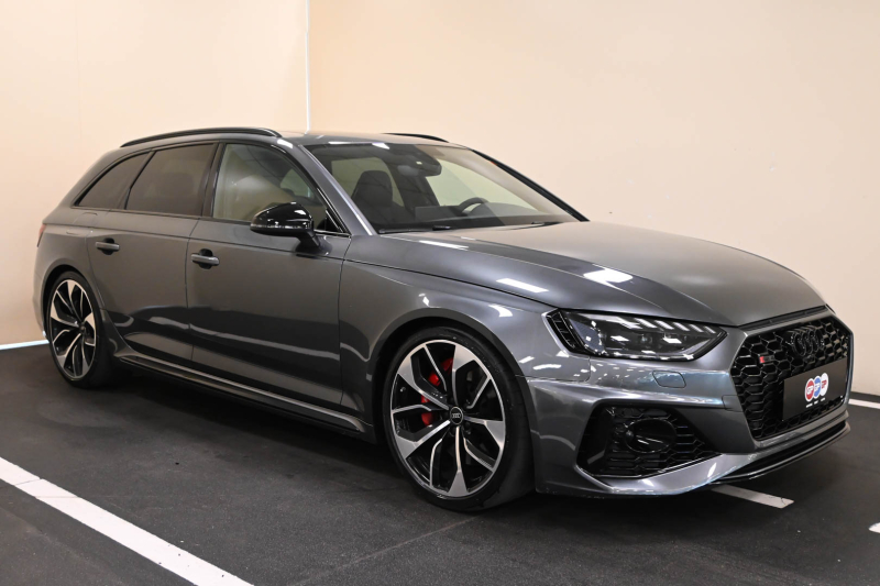 Audi RS 4 Avant - Concessionario auto nuove usate autonoleggio Arezzo