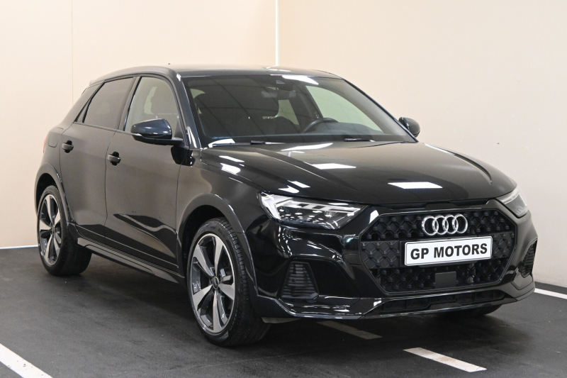 AUDI A1 allstreet 30 TFSI Identity Contrast - Concessionario auto nuove usate autonoleggio Arezzo