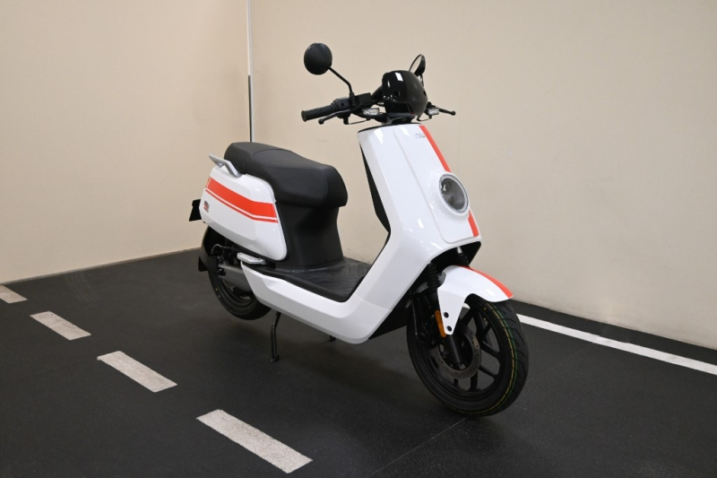 NIU                  NQi GTS (standard range) - Concessionario auto nuove usate autonoleggio Arezzo