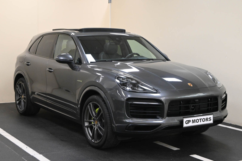 PORSCHE Cayenne 3ªs.'17--> Cayenne 3.0 V6 E-Hybrid - Concessionario auto nuove usate autonoleggio Arezzo