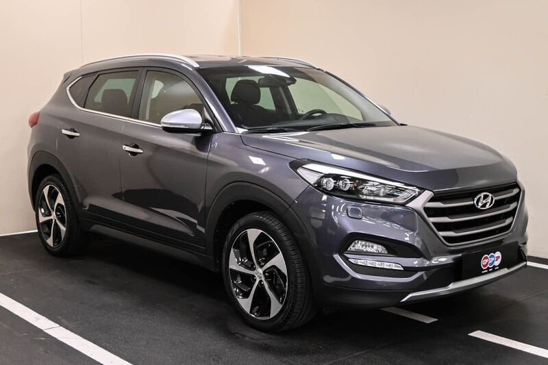 Hyundai Tucson 1.7 CRDi DCT Sound Edition - Concessionario auto nuove usate autonoleggio Arezzo